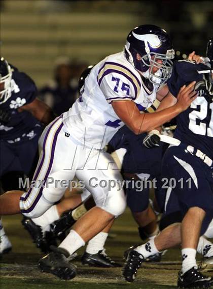 Thumbnail 1 in Loyola vs. Valencia photogallery.