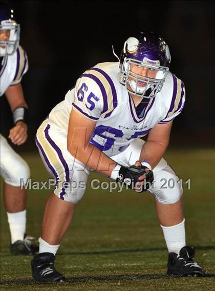 Thumbnail 2 in Loyola vs. Valencia photogallery.