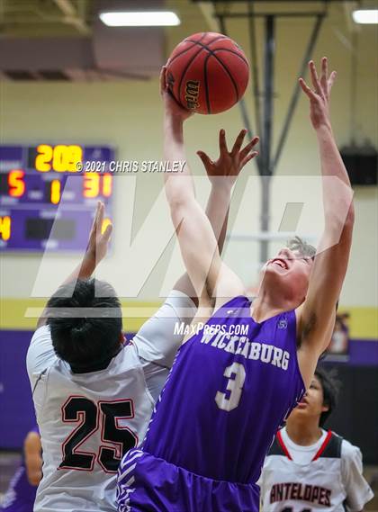 Thumbnail 1 in Seligman vs Wickenburg (Wrangler Classic) photogallery.