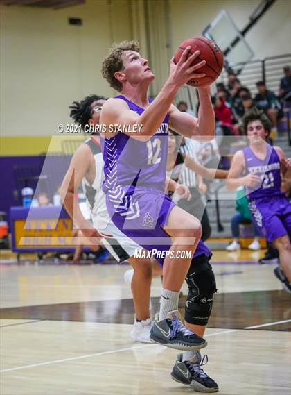 Thumbnail 2 in Seligman vs Wickenburg (Wrangler Classic) photogallery.