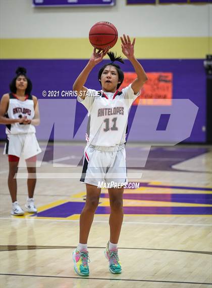 Thumbnail 1 in Seligman vs Wickenburg (Wrangler Classic) photogallery.