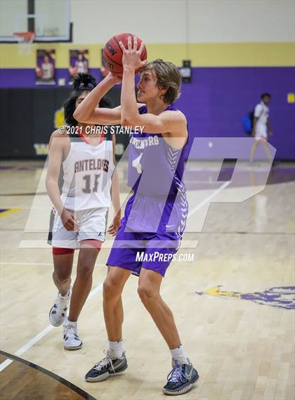 Thumbnail 1 in Seligman vs Wickenburg (Wrangler Classic) photogallery.