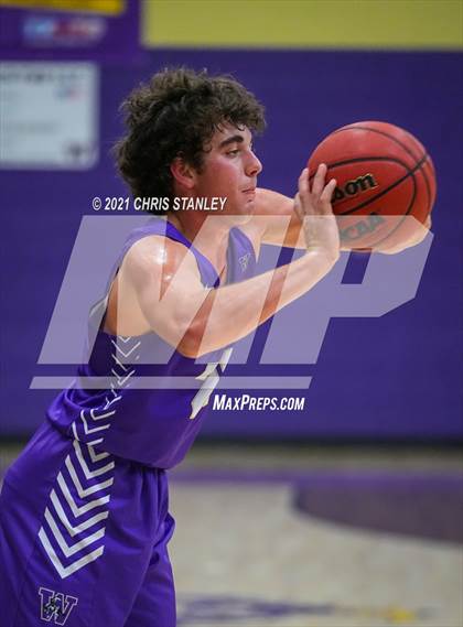 Thumbnail 2 in Seligman vs Wickenburg (Wrangler Classic) photogallery.