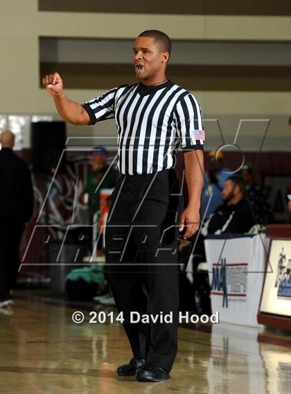Thumbnail 2 in Villa Park vs. Tahquitz (MaxPreps Holiday Classic) photogallery.