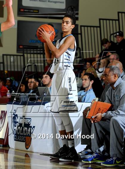 Thumbnail 3 in Villa Park vs. Tahquitz (MaxPreps Holiday Classic) photogallery.