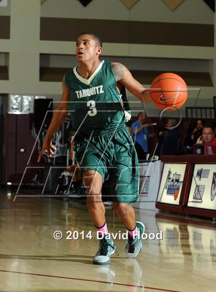 Thumbnail 1 in Villa Park vs. Tahquitz (MaxPreps Holiday Classic) photogallery.