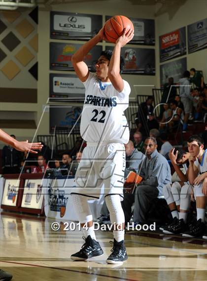 Thumbnail 3 in Villa Park vs. Tahquitz (MaxPreps Holiday Classic) photogallery.