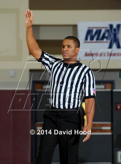 Thumbnail 2 in Villa Park vs. Tahquitz (MaxPreps Holiday Classic) photogallery.