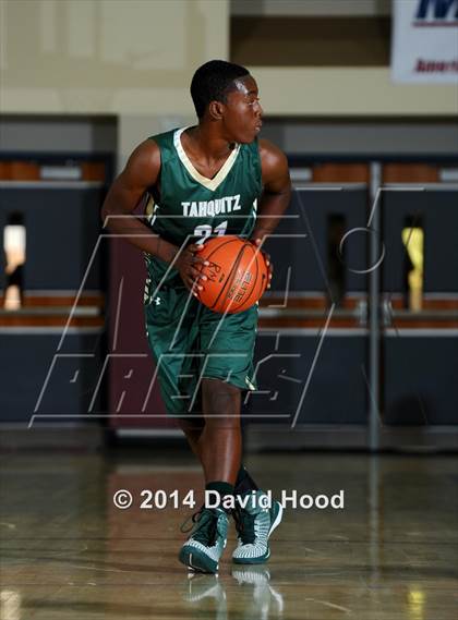 Thumbnail 3 in Villa Park vs. Tahquitz (MaxPreps Holiday Classic) photogallery.