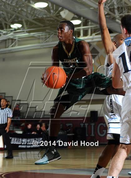 Thumbnail 2 in Villa Park vs. Tahquitz (MaxPreps Holiday Classic) photogallery.