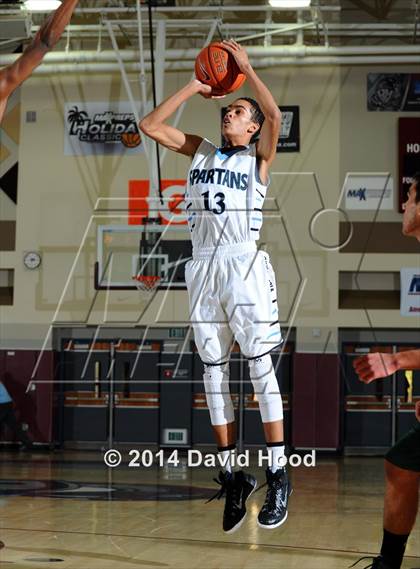 Thumbnail 3 in Villa Park vs. Tahquitz (MaxPreps Holiday Classic) photogallery.