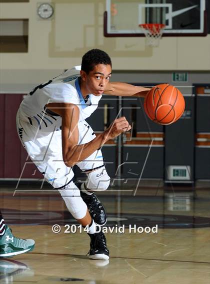 Thumbnail 1 in Villa Park vs. Tahquitz (MaxPreps Holiday Classic) photogallery.