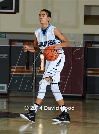 Thumbnail 1 in Villa Park vs. Tahquitz (MaxPreps Holiday Classic) photogallery.