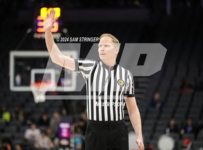 Thumbnail 3 in Harvard-Westlake @ Salesian College Preparatory (CIF State Open Division Final) photogallery.