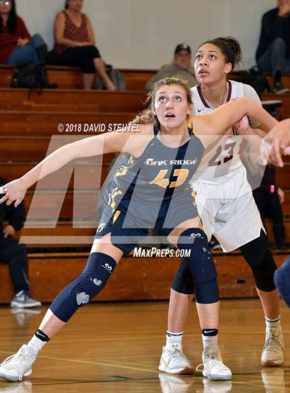 Thumbnail 2 in Oak Ridge vs. Mission Hills (St. Mary's Stockton MLK Showcase) photogallery.