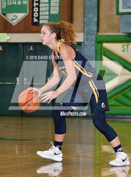 Thumbnail 1 in Oak Ridge vs. Mission Hills (St. Mary's Stockton MLK Showcase) photogallery.