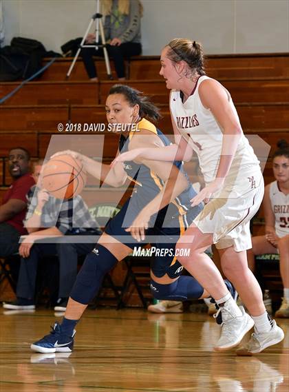 Thumbnail 3 in Oak Ridge vs. Mission Hills (St. Mary's Stockton MLK Showcase) photogallery.
