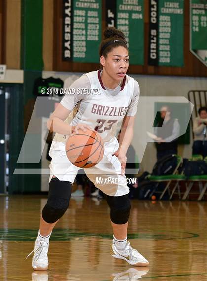 Thumbnail 1 in Oak Ridge vs. Mission Hills (St. Mary's Stockton MLK Showcase) photogallery.
