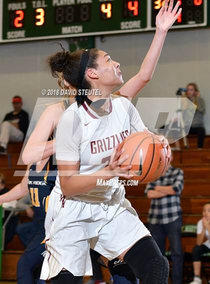 Thumbnail 2 in Oak Ridge vs. Mission Hills (St. Mary's Stockton MLK Showcase) photogallery.