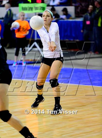 Thumbnail 1 in Mead vs. Niwot (CHSAA 4A Playoff) photogallery.