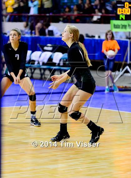 Thumbnail 1 in Mead vs. Niwot (CHSAA 4A Playoff) photogallery.