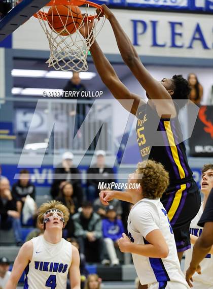 Thumbnail 2 in Montverde Academy vs. Pleasant Grove (5 for the Fight Hoopfest) photogallery.
