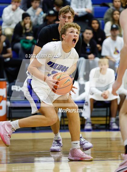 Thumbnail 2 in Montverde Academy vs. Pleasant Grove (5 for the Fight Hoopfest) photogallery.
