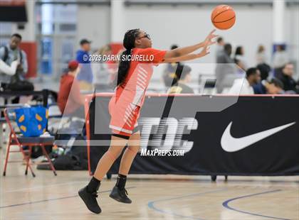 Thumbnail 2 in Archbishop Mitty vs. Homewood-Flossmoor (Nike Tournament of Champions) photogallery.