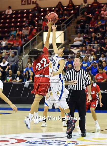 Thumbnail 2 in San Carlos vs. Valley (AIA D5 Semifinal) photogallery.