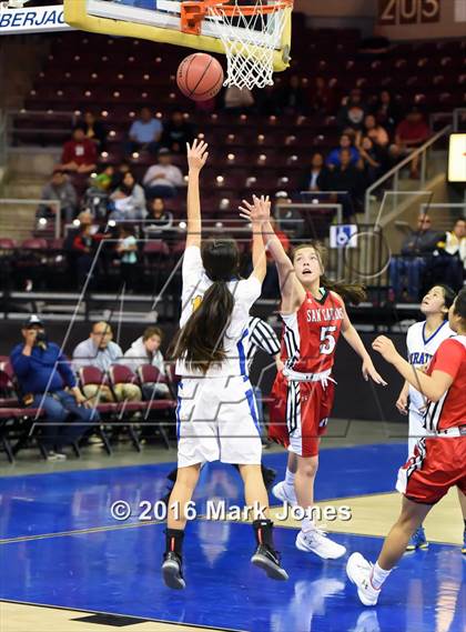 Thumbnail 3 in San Carlos vs. Valley (AIA D5 Semifinal) photogallery.