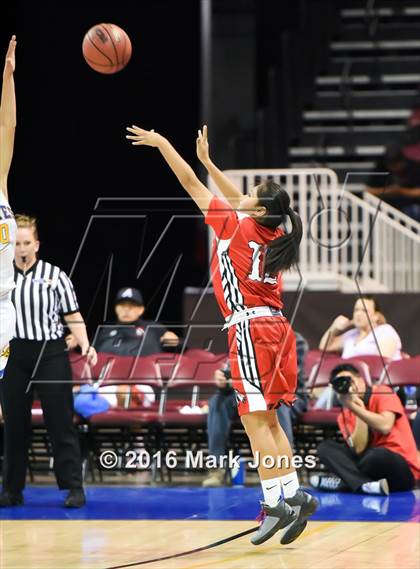 Thumbnail 2 in San Carlos vs. Valley (AIA D5 Semifinal) photogallery.