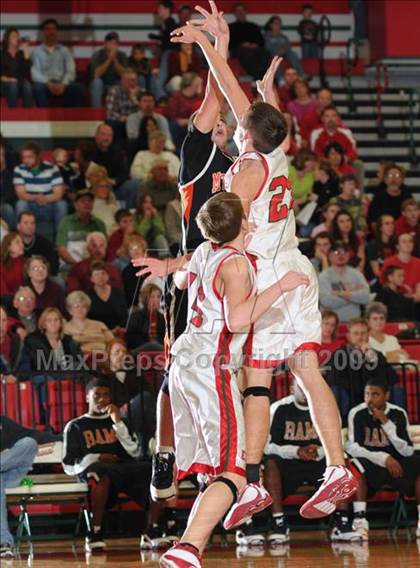 Thumbnail 2 in Effingham vs. Mt. Vernon photogallery.