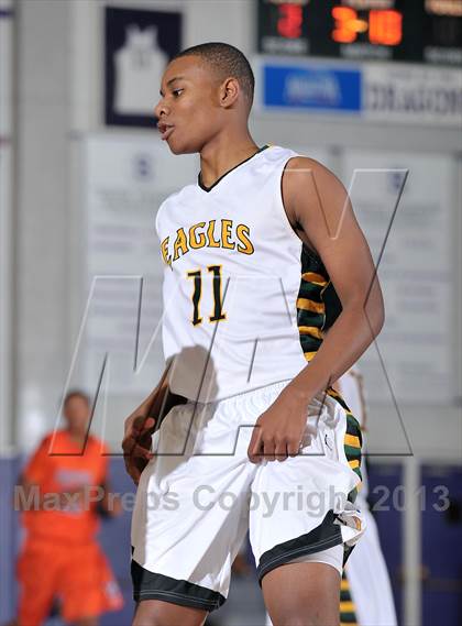 Thumbnail 2 in Foothill vs. Eisenhower (St. Hope Elite Classic) photogallery.