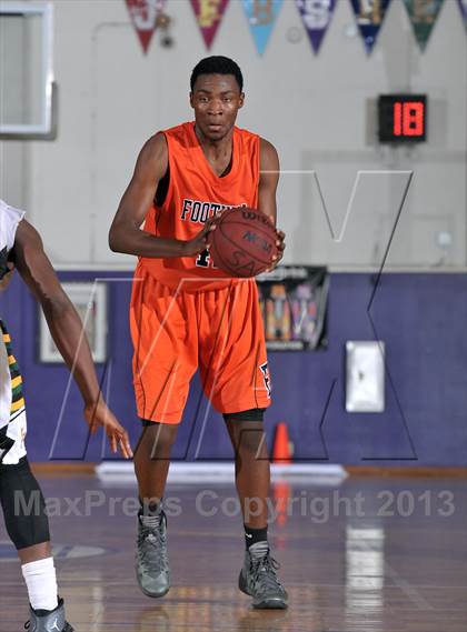 Thumbnail 1 in Foothill vs. Eisenhower (St. Hope Elite Classic) photogallery.
