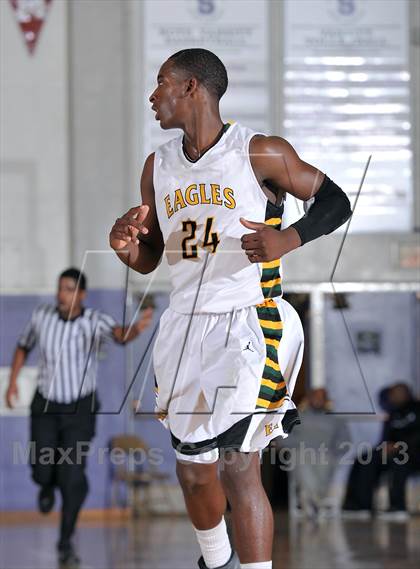 Thumbnail 2 in Foothill vs. Eisenhower (St. Hope Elite Classic) photogallery.