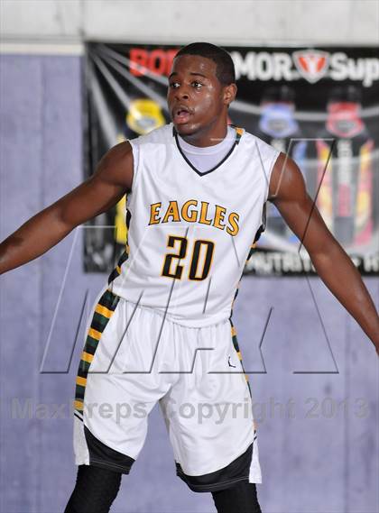 Thumbnail 1 in Foothill vs. Eisenhower (St. Hope Elite Classic) photogallery.