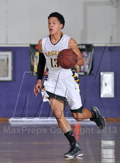 Thumbnail 3 in Foothill vs. Eisenhower (St. Hope Elite Classic) photogallery.