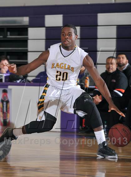 Thumbnail 2 in Foothill vs. Eisenhower (St. Hope Elite Classic) photogallery.