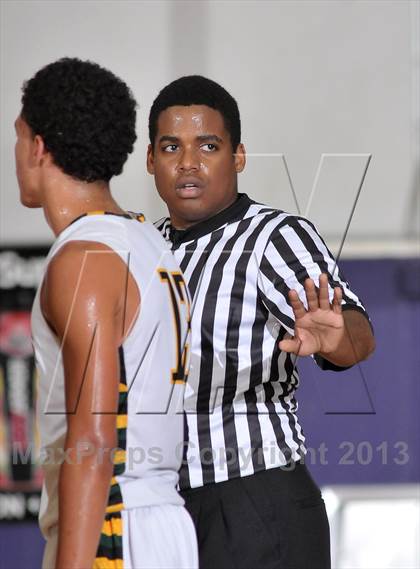 Thumbnail 3 in Foothill vs. Eisenhower (St. Hope Elite Classic) photogallery.