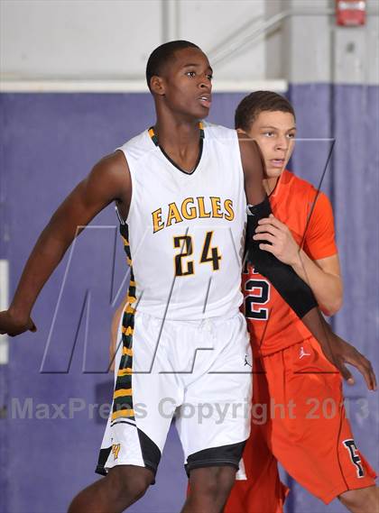 Thumbnail 2 in Foothill vs. Eisenhower (St. Hope Elite Classic) photogallery.