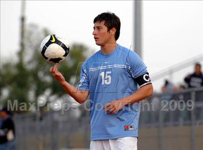 Thumbnail 3 in Bullard vs. El Camino Real (CIF D1 SoCal Regional Final) photogallery.