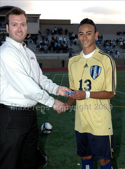 Thumbnail 2 in Bullard vs. El Camino Real (CIF D1 SoCal Regional Final) photogallery.