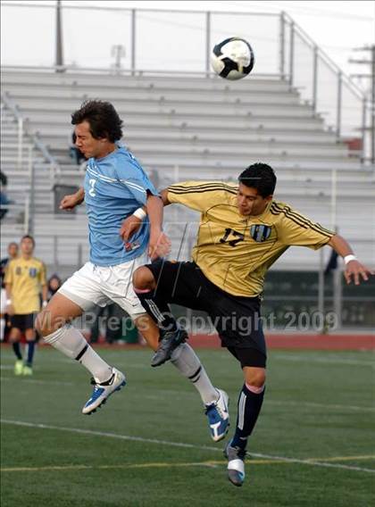 Thumbnail 3 in Bullard vs. El Camino Real (CIF D1 SoCal Regional Final) photogallery.
