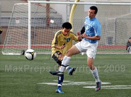 Thumbnail 2 in Bullard vs. El Camino Real (CIF D1 SoCal Regional Final) photogallery.