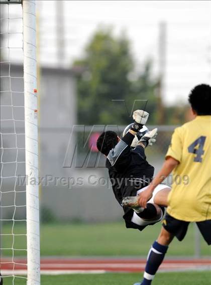 Thumbnail 1 in Bullard vs. El Camino Real (CIF D1 SoCal Regional Final) photogallery.