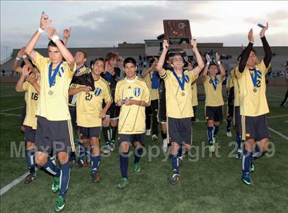 Thumbnail 2 in Bullard vs. El Camino Real (CIF D1 SoCal Regional Final) photogallery.