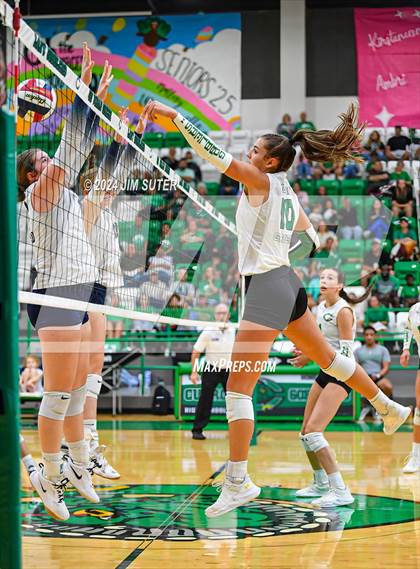 Thumbnail 1 in Cuero vs Goliad photogallery.