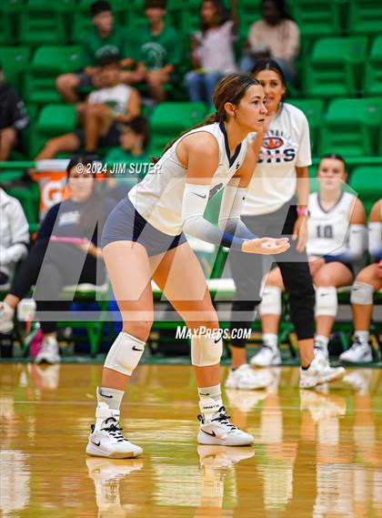 Thumbnail 2 in Cuero vs Goliad photogallery.