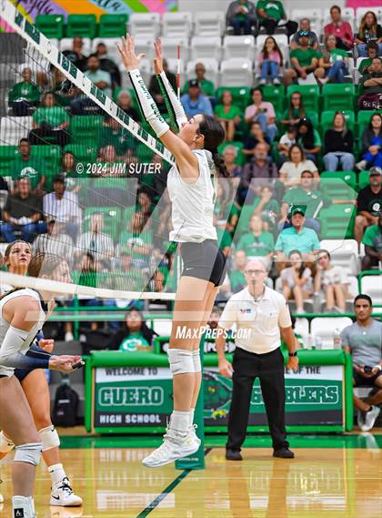 Thumbnail 1 in Cuero vs Goliad photogallery.