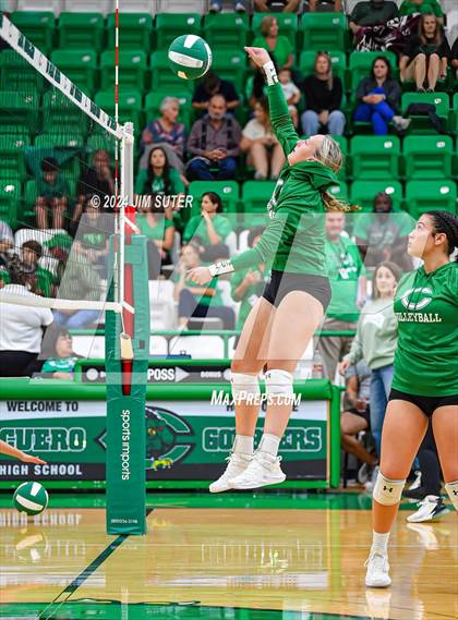 Thumbnail 3 in Cuero vs Goliad photogallery.